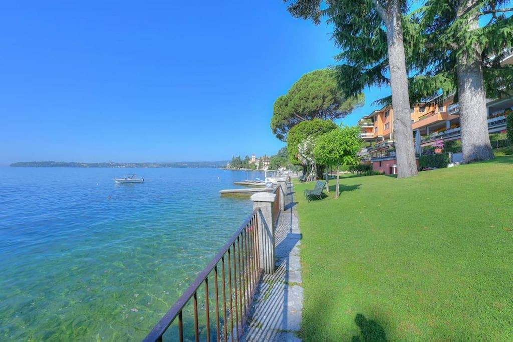 Appartamento 33 Rose Gardone Riviera Bagian luar foto